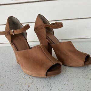 Seychelles open-toe leather heeled shoes - size 7
